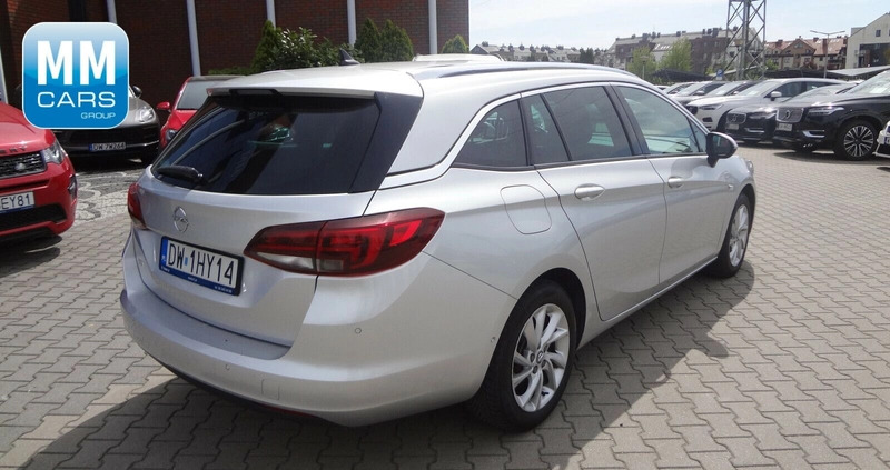 Opel Astra cena 52850 przebieg: 152221, rok produkcji 2020 z Pniewy małe 191